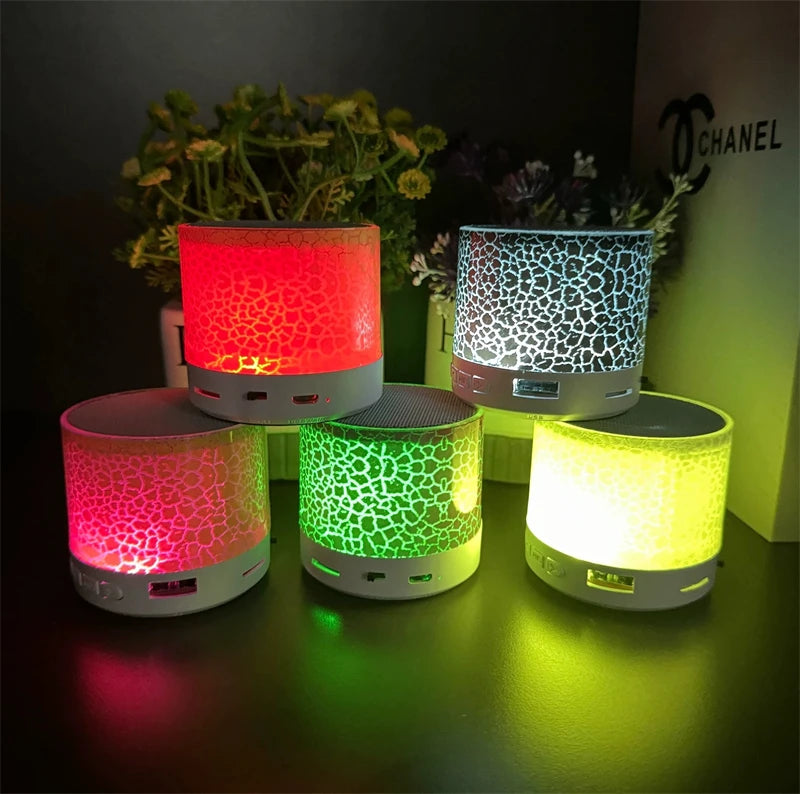 🔊 Mini Caixa de Som Bluetooth A9 – Portátil com Luz LED